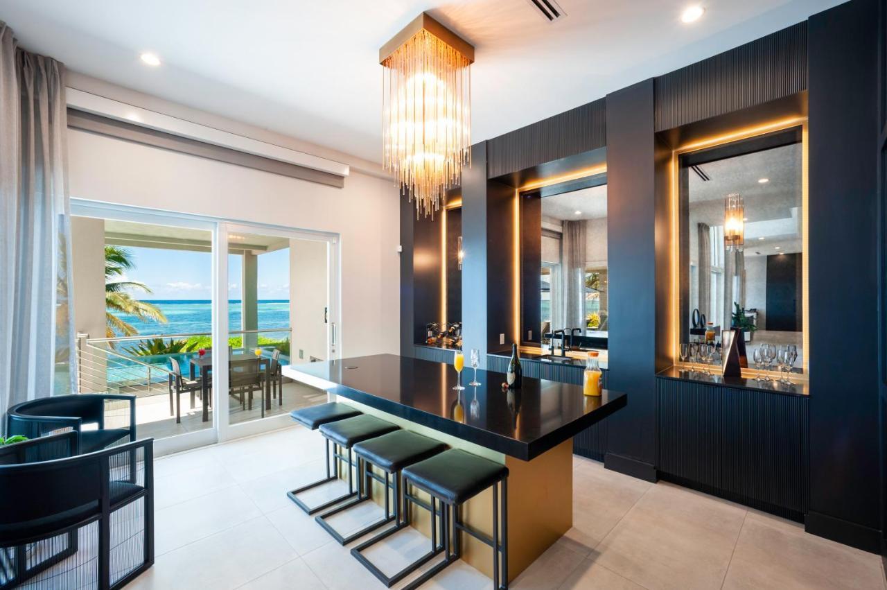 Black Urchin Boutique Resort Bodden Town Eksteriør billede
