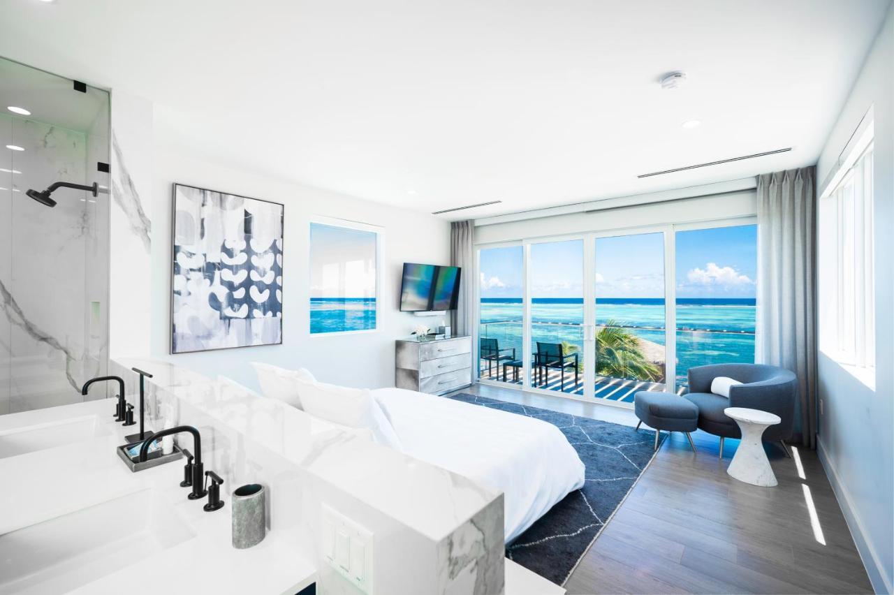 Black Urchin Boutique Resort Bodden Town Eksteriør billede